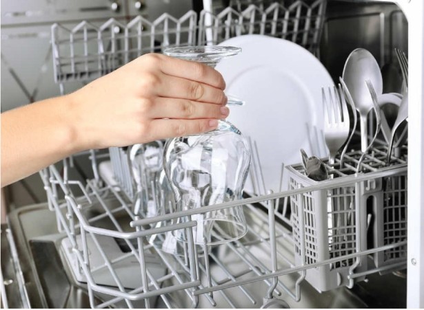 How to wash the dishwasher?